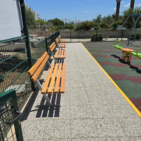 Tresnja פודסטראנה